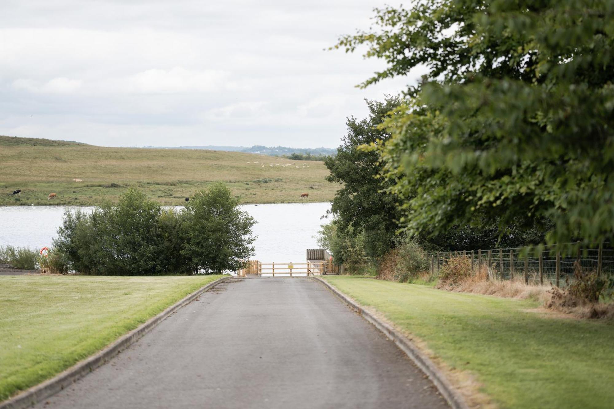 Lakescape - Waterfront Self- Catering Cabins Enniskillen Extérieur photo