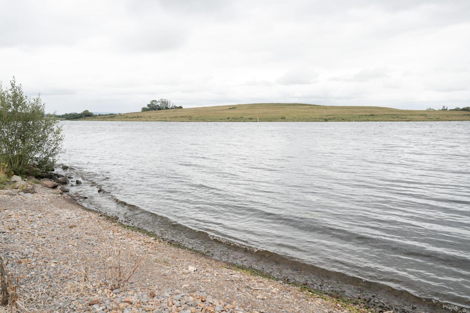 Lakescape - Waterfront Self- Catering Cabins Enniskillen Extérieur photo